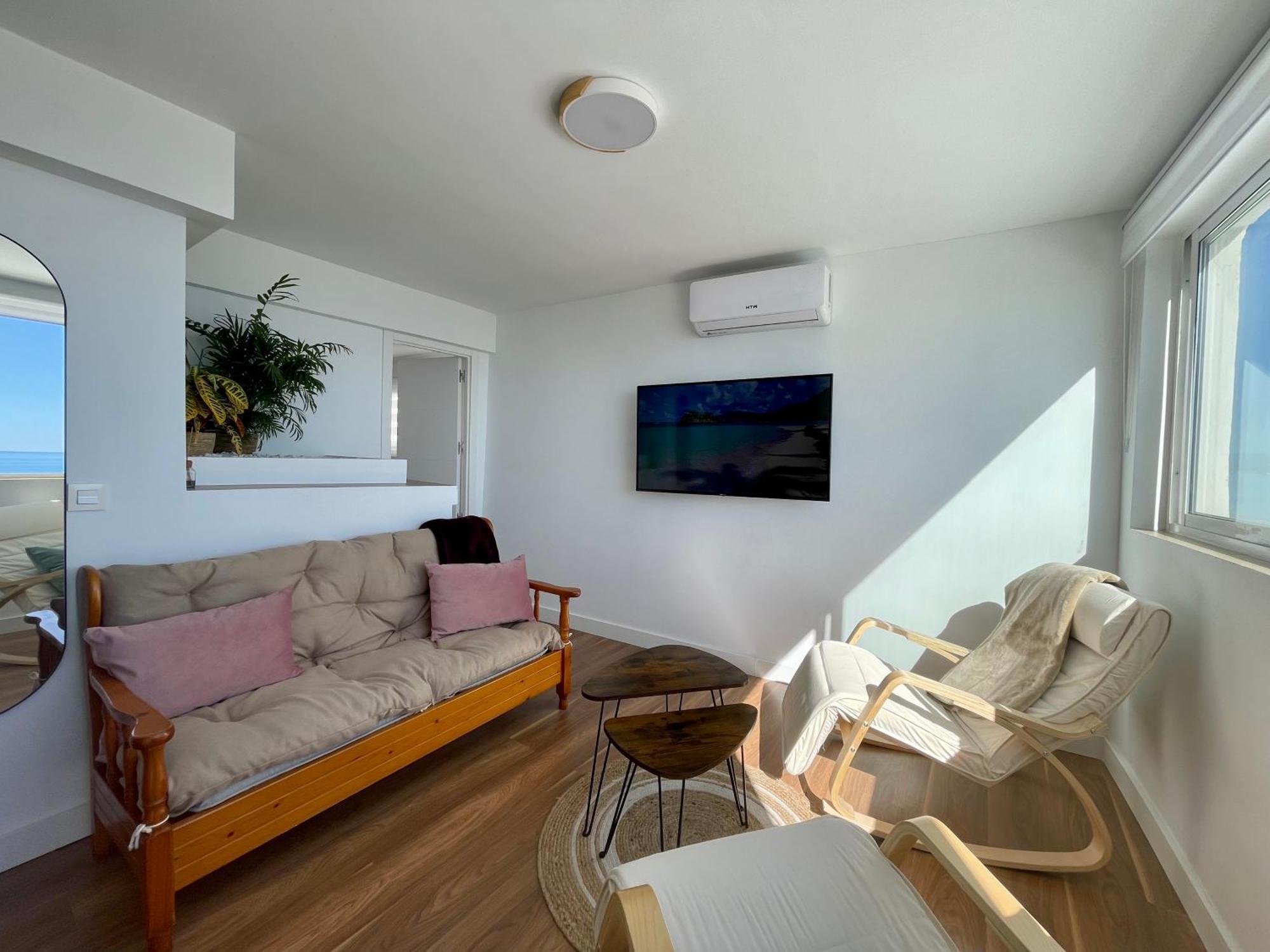 Apartamento Calma Carihuela Beach - 10 Metros De La Playa Torremolinos Exterior foto